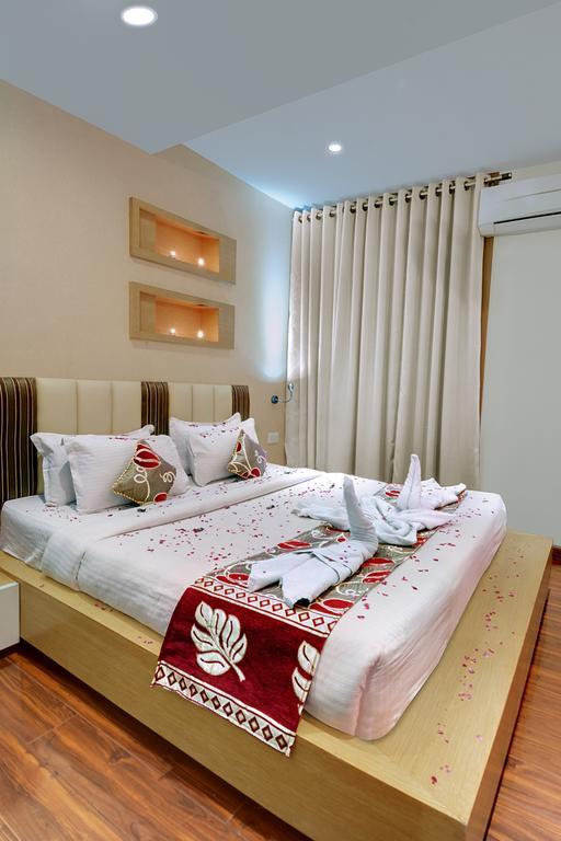 Hotel Balaji Central Ratlām Стая снимка