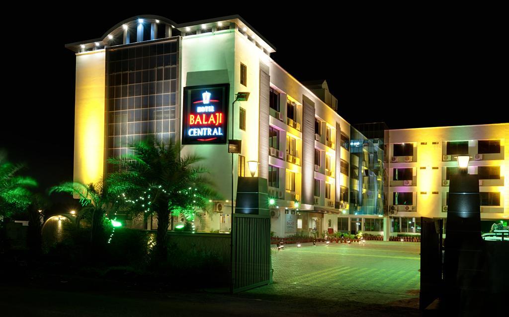 Hotel Balaji Central Ratlām Екстериор снимка
