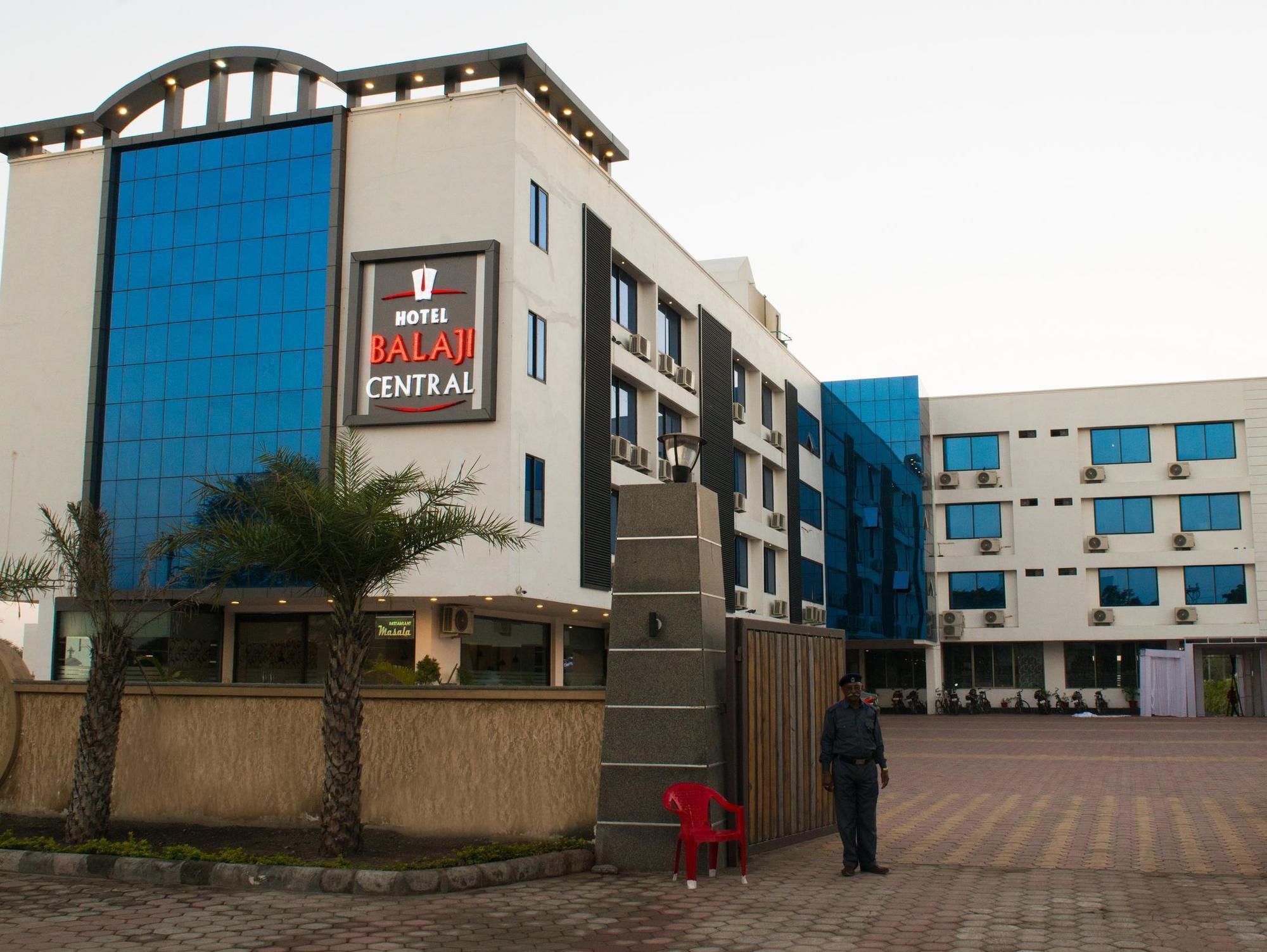 Hotel Balaji Central Ratlām Екстериор снимка