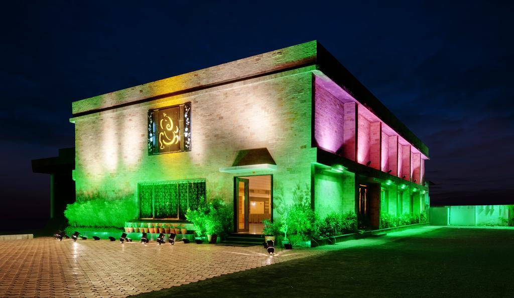 Hotel Balaji Central Ratlām Екстериор снимка