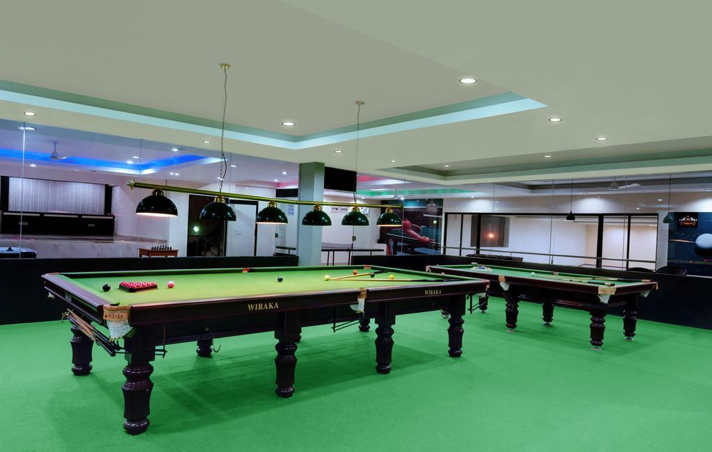 Hotel Balaji Central Ratlām Екстериор снимка