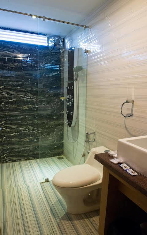 Hotel Balaji Central Ratlām Екстериор снимка